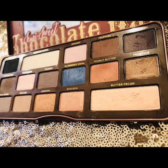Too Faced Semi-Sweet Chocolate Bar Eye Palette - Picture 2 of 5